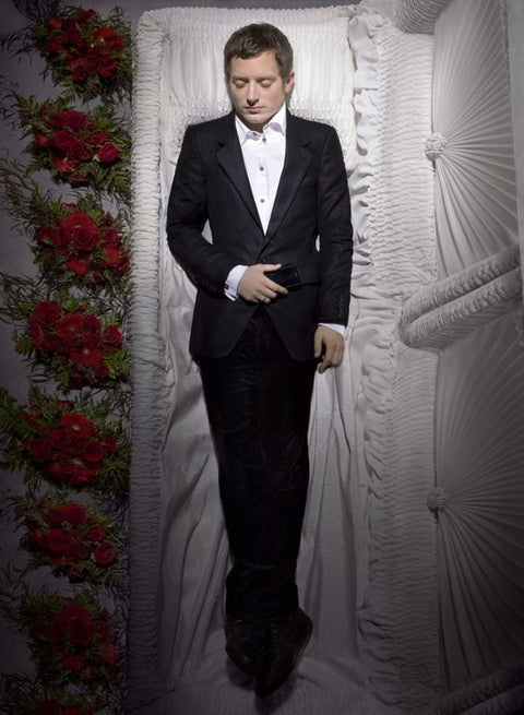 Elijah Wood, In Coffin